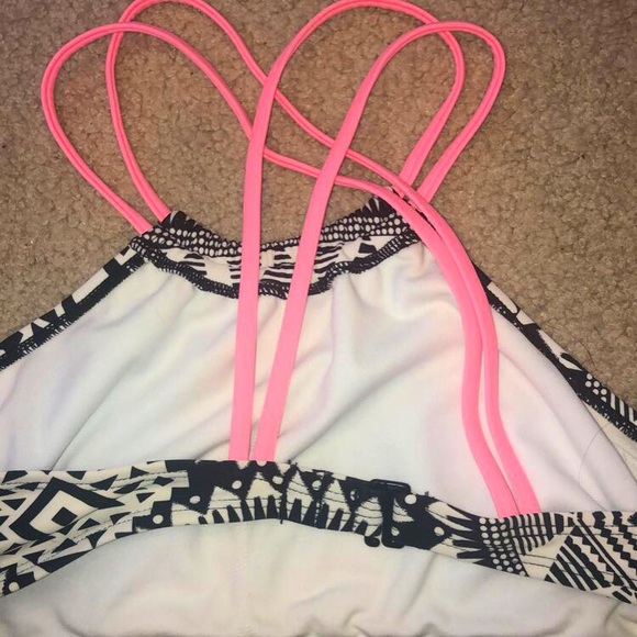 Bikini top - Picture 1 of 2